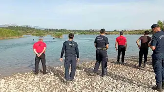 Antalya'da Aksu Çayı'nda Serinlemek İçin Giren Genç Akıntıya Kapılarak Kayboldu
