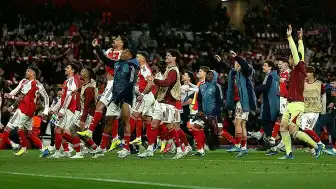 Arsenal, 22 Yıl Sonra Premier Lig'de Şampiyon Oldu