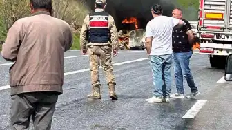 Bitlis-Van Karayolunda Meydana Gelen Trafik Kazasında 2 Kişi Hayatını Kaybetti