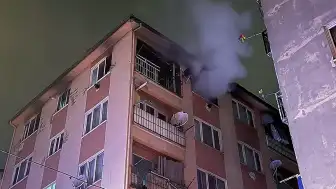 Bursa'da 6 Katlı Binada Yangın: Alevler Söndürüldü