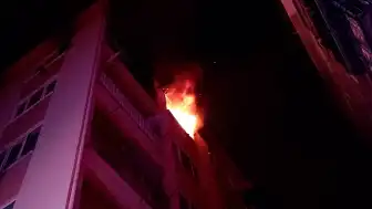 Bursa'da Apartman Dairesinde Yangın Çıktı