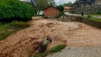 Çorum'da Şiddetli Yağış Sele Neden Oldu, Köylerde Hasar Oluştu