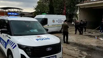 Elektrik direğinden düşen hurdacı hayatını kaybetti