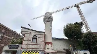 Fatih'te 400 Yıllık Cami Minaresi Vinç Kazasıyla Yıkıldı