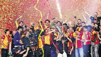 Galatasaray, 26. Şampiyonluğunu Coşkulu Bir Törenle Kutladı