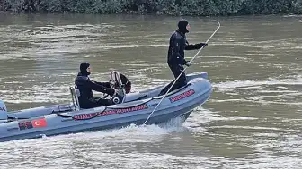 Kelkit Çayı'nda Kaybolan 2 Genci Arama Çalışmaları Sürüyor