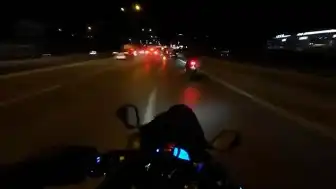 Maltepe D-100 Karayolu'nda Otomobil Devrildi, Motosikletli Araç Çarpmaktan Kurtuldu