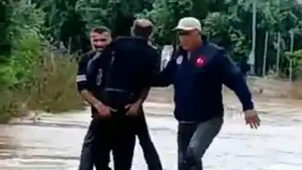 Mersin'de Dereye Kapılan Kişi, Mahalle Sakinlerince Kurtarıldı