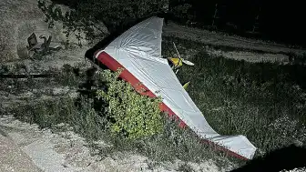 Nevşehir'de Turist Taşıyan Microlight Acil İniş Yaptı: Pilot ve Yolcu Yaralandı