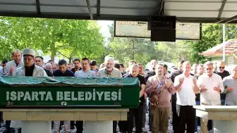 Prof. Dr. İsmail Kır ve 3 kişi, zincirleme kazada hayatını kaybetti