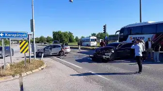 Sakarya'da Zincirleme Kaza: 5 Kişi Yaralandı, 3'ü Çocuk