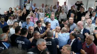 Akçakoca'da Belediye Başkanvekilliği Seçimi Sonrası Arbede Yaşandı