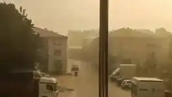 Bursa'nın İnegöl İlçesinde Sağanak ve Dolu Yağışı Hayatı Olumsuz Etkiledi