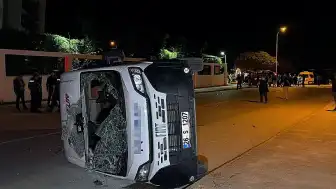 Eskişehir'de İşçi Servisi Minibüsü Devrildi: 7 Yaralı