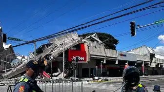 Filipinler'de 7.8'lik Deprem ve Tsunami Felaketi: En Az 4 Ölü, Yıkım Var