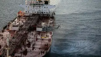 İngiltere, Rusya'nın "gölge filosu"na ait tankerini Manş Denizi'nde durdurdu