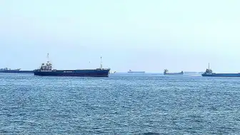İran Devrim Muhafızları'ndan Hürmüz Boğazı Kapatma Uyarısı