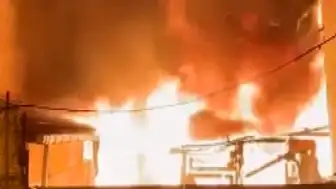İstanbul'da Depo Yangını 3 Binaya Sıçradı