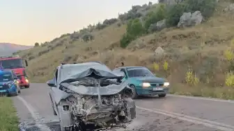 Kahramanmaraş Ekinözü'nde İki Otomobil Çarpıştı: 2 Ağır Yaralı