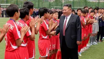 Kim Jong-un, Asya Şampiyonu Kadın Futbolcularla Buluştu: Tepkiler Dikkat Çekti