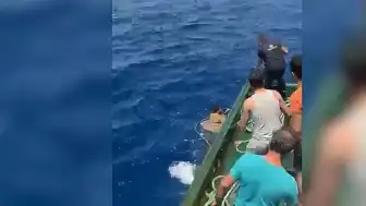 Türk balıkçılar Malta açıklarında 48 göçmeni kurtardı