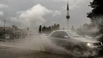 Türkiye Genelinde Yerel Sağanak Yağışlar Bekleniyor
