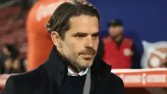 Universidad de Chile Teknik Direktörü Fernando Gago Basın Toplantısında Kalp Krizi Geçirdi
