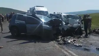 Ardahan'da Zincirleme Trafik Kazası: 3 Ölü, 4 Yaralı