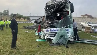Bolu'da Yolcu Otobüsü Kaza Yaptı: 15 Yaralı