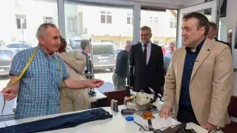 Bozüyük Ziyareti Kapsamında Vali Faik Oktay Sözer Esnaf ve Vatandaşla Buluştu