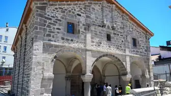 Erzurum Valisi Aydın Baruş Fetih Camii Restorasyon Çalışmalarını İnceledi