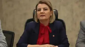 İçişleri Bakanlığı Kararı: İzmit Belediye Başkanı Fatma Kaplan Hürriyet Görevden Uzaklaştırıldı