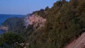 Kastamonu'da Ormanlık Alana Düşen Yabancı Cisim Patlayarak Yangına Neden Oldu