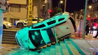 Kayseri'de polis aracı ile otomobil çarpıştı: 3 yaralı