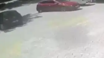 Konya'da Kontrolden Çıkan Taksinin Çarptığı Anne ve Kızı Hayatını Kaybetti