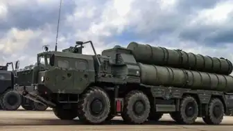 Kremlin S-400'lerin üçüncü bir ülkeye satışına yönelik görüşmelerin sürdüğünü duyurdu