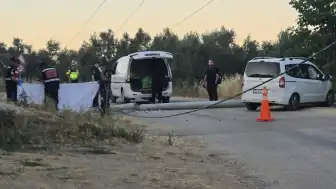 Mudanya'da Trafik Kazası: Yardım Etmek İsterken Elektrik Akımına Kapılarak Can Verdi