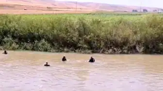 Muş Bulanık'ta Kocasu Çayı'na Düşen Çocuklardan Biri Hayatını Kaybetti, Diğeri Aranıyor