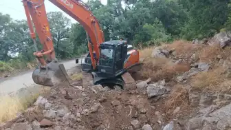 Sakarya'da İş Makinesiyle Define Kazısı Yapan 5 Şüpheli Yakalandı