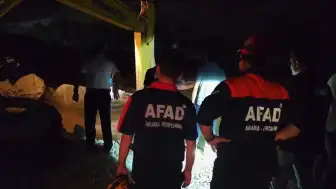 Siirt'te Su Seviyesi Yükselen Çayda Mahsur Kalan Genç Kurtarıldı