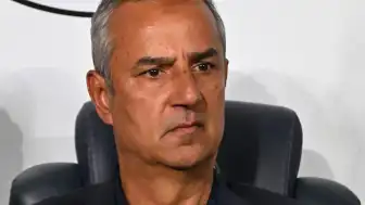 Fenerbahçe'de Kadro Revizyonu: 10 Günde 4 Yabancı Oyuncuyla Yollar Ayrılacak