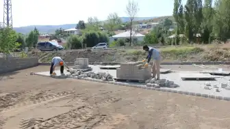 Karlıova'da Kilitli Parke Taşı Döşeme Çalışmaları Başladı