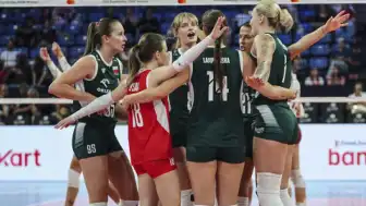 Polonya, Avrupa Kadınlar Voleybol Şampiyonası'nda Letonya'yı 3-1 Mağlup Etti