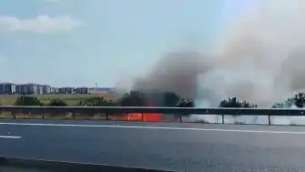 Silivri Akören Mahallesi'nde Tarlada Yangın: Alevler Geniş Bir Alana Yayıldı