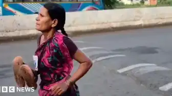 Ayakkabısız Kadının Zaferi Hindistan'da Eğitim Krizini Gündeme Getirdi