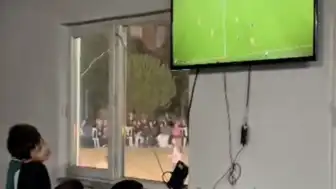 Düğünde Çorum FK Maçı Coşkusu: Taraftarlar Halay Yerine Maç İzledi