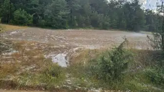 Eflani'de Fındık Büyüklüğünde Dolu Yağışı Etkili Oldu