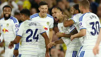 Leeds United, Newcastle United'ı Farklı Mağlup Etti: 4-1