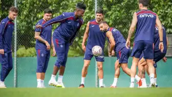 Trabzonspor, Konyaspor Maçı İçin Konya'ya Hareket Etti
