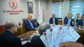 Bakan Ersoy duyurdu: Kimlik kartlarıyla müzelere sıra beklemeden giriş mümkün olacak